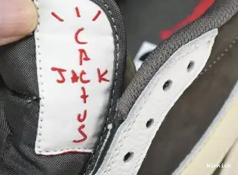 AIR REVERSE X SCOTT LOW 1 TRAVIS DM7866-162 OG MOCHA JORDAN 0601